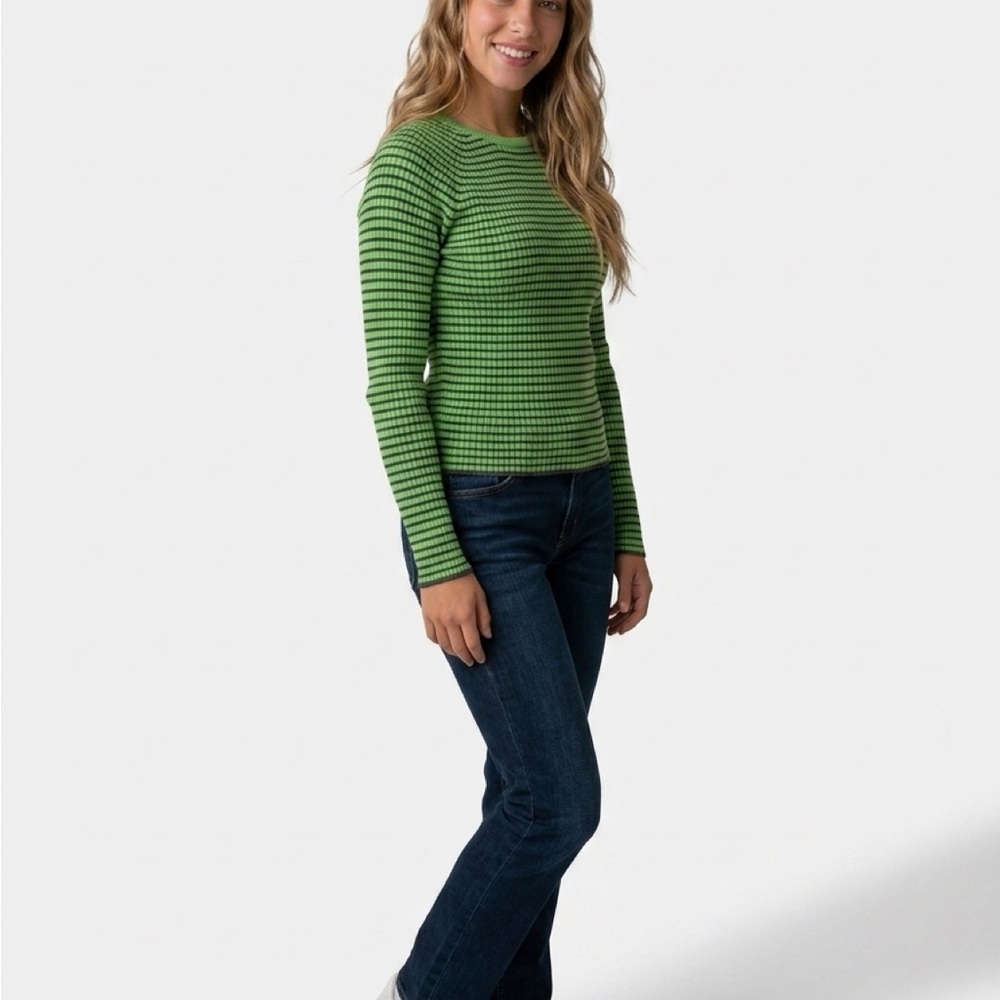 GAP lime green and black striped ribbed knit crewneck sweater